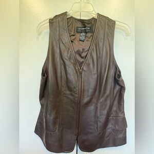 Gorgeous vintage leather vest by Liz Claiborne.CSteam punk. Fall. Luxe
